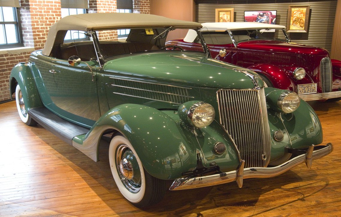 1936 Ford V-8 Deluxe Roadster
