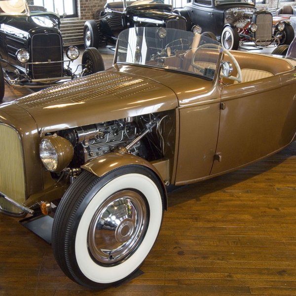 1932 Ford Roadster - Golden Rod