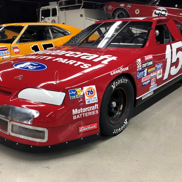 1993 Ford NASCAR Thunderbird - Bud Moore